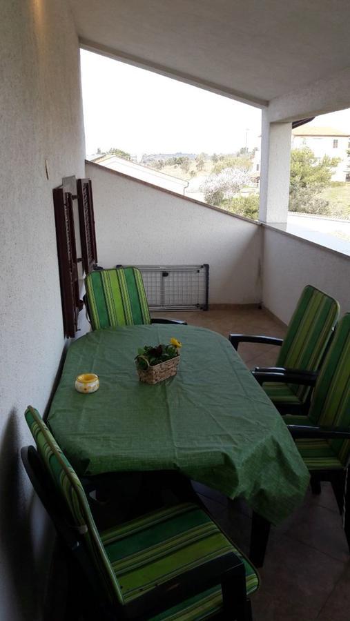 Apartments And Rooms Ana Pomer 217 Exterior foto